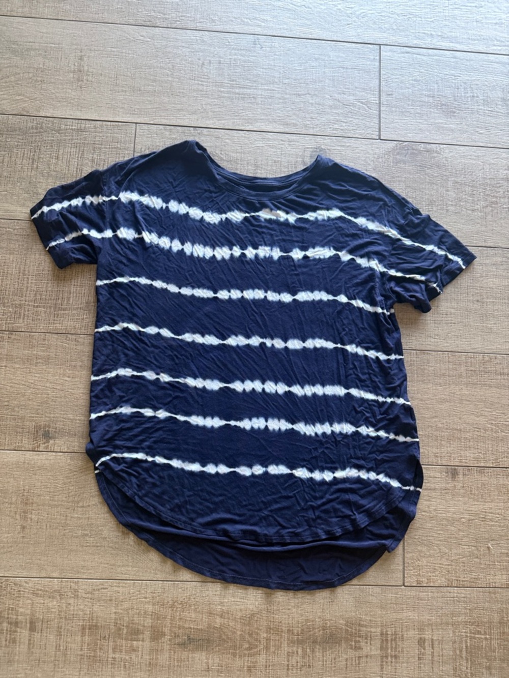 Time and Tru Navy and White Tie-Dye Crew Tee